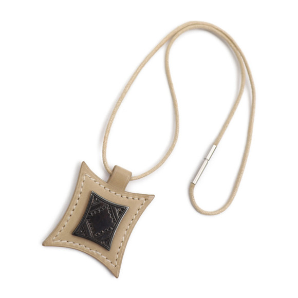 UNOde50 Women's Leather & Silver Choker Necklace With Pearl – Handcrafted Spanish Jewelry 3 thumbnail image
